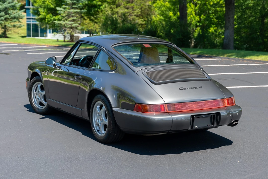 1992 Porsche 964 Carrera 4 - Image 14 of 31