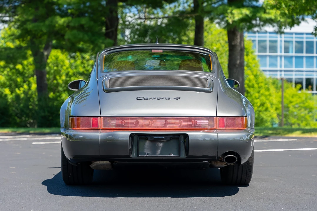 1992 Porsche 964 Carrera 4 - Image 13 of 31