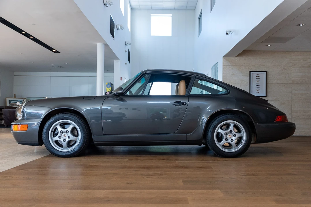 1992 Porsche 964 Carrera 4 - Image 22 of 31