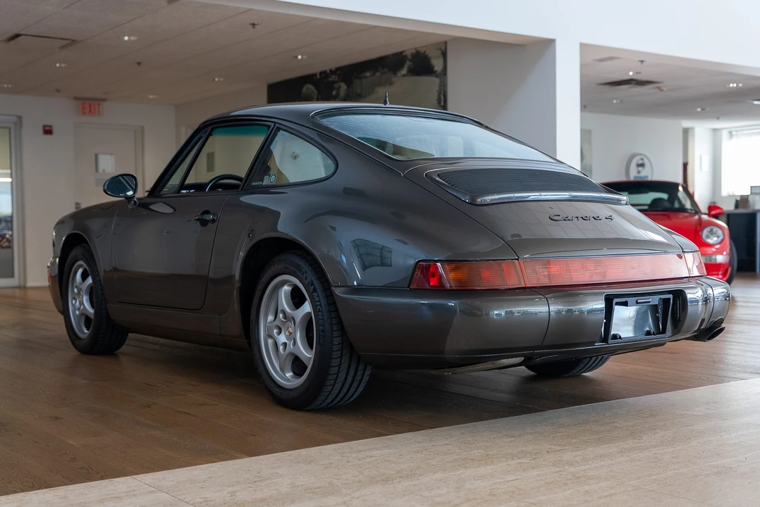 1992 Porsche 964 Carrera 4 - Image 21 of 31