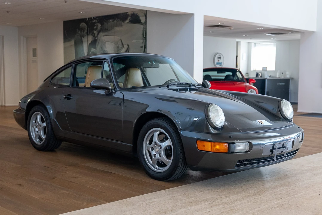 1992 Porsche 964 Carrera 4 - Image 19 of 31