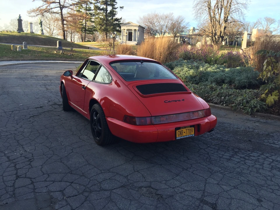 1992 Porsche 964 Carrera 4 - Image 10 of 31