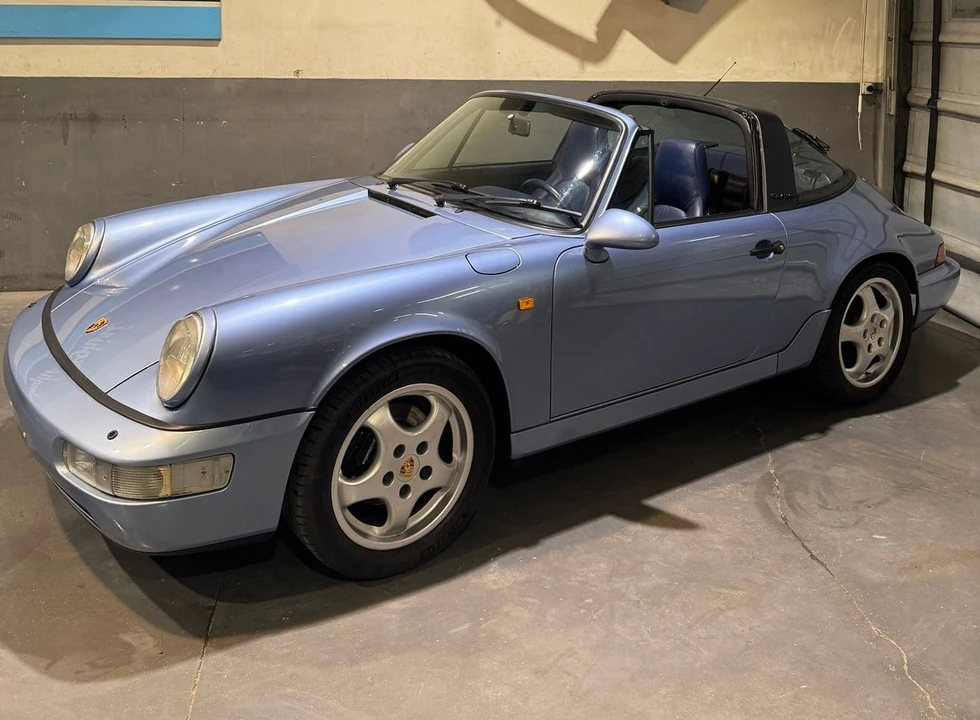 1992 Porsche 964 Carrera 4 - Image 9 of 31