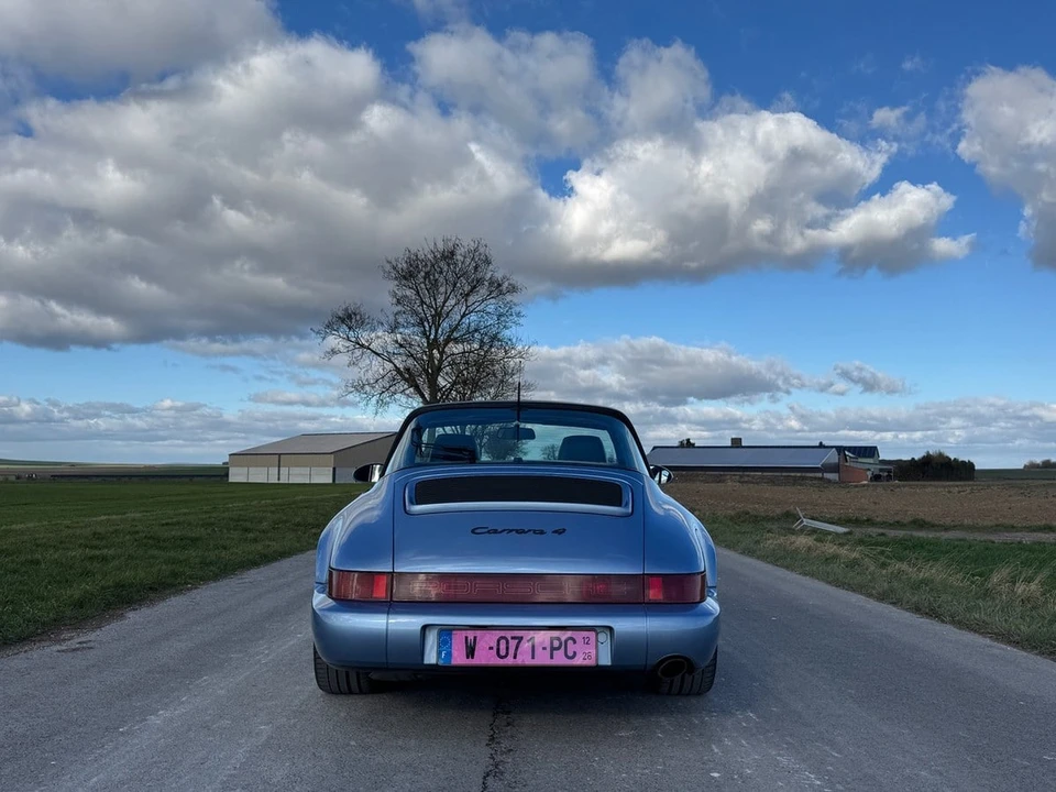 1992 Porsche 964 Carrera 4 - Image 6 of 31