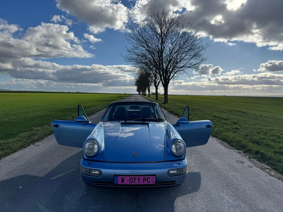 1992 Porsche 964 Carrera 4 - Image 7 of 31