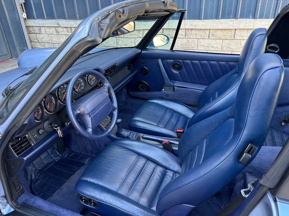 1992 Porsche 964 Carrera 4 - Image 29 of 31