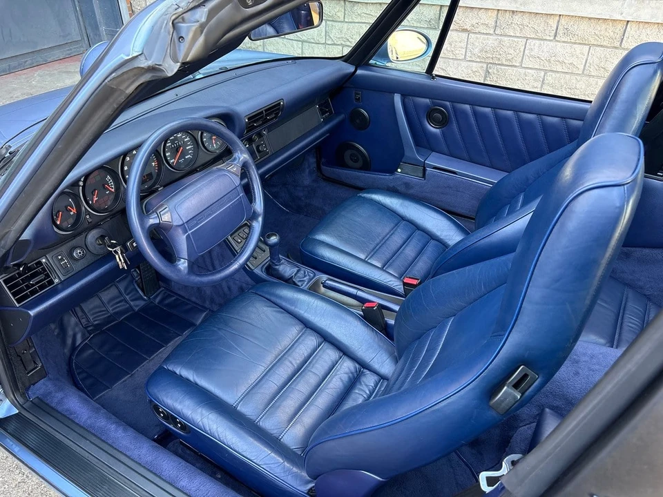 1992 Porsche 964 Carrera 4 - Image 28 of 31