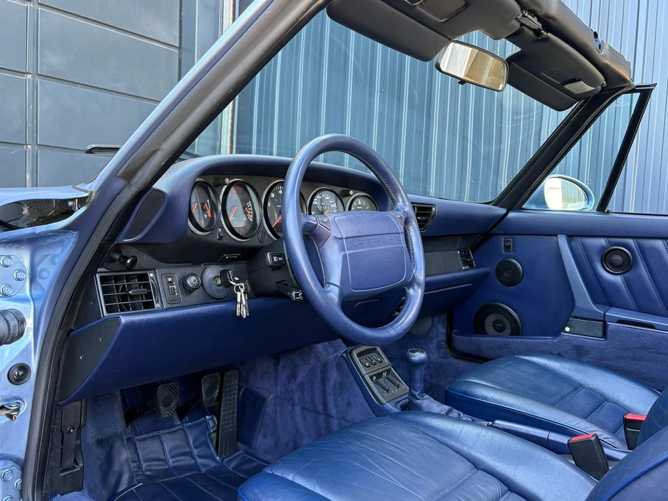 1992 Porsche 964 Carrera 4 - Image 25 of 31