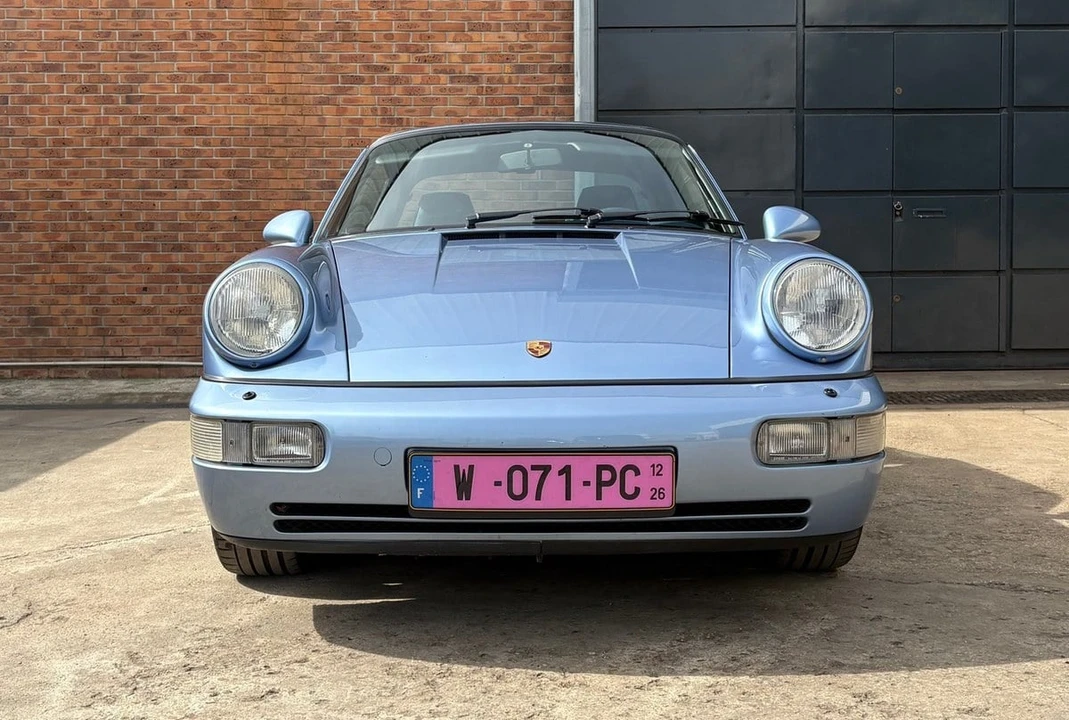1992 Porsche 964 Carrera 4 - Image 8 of 31