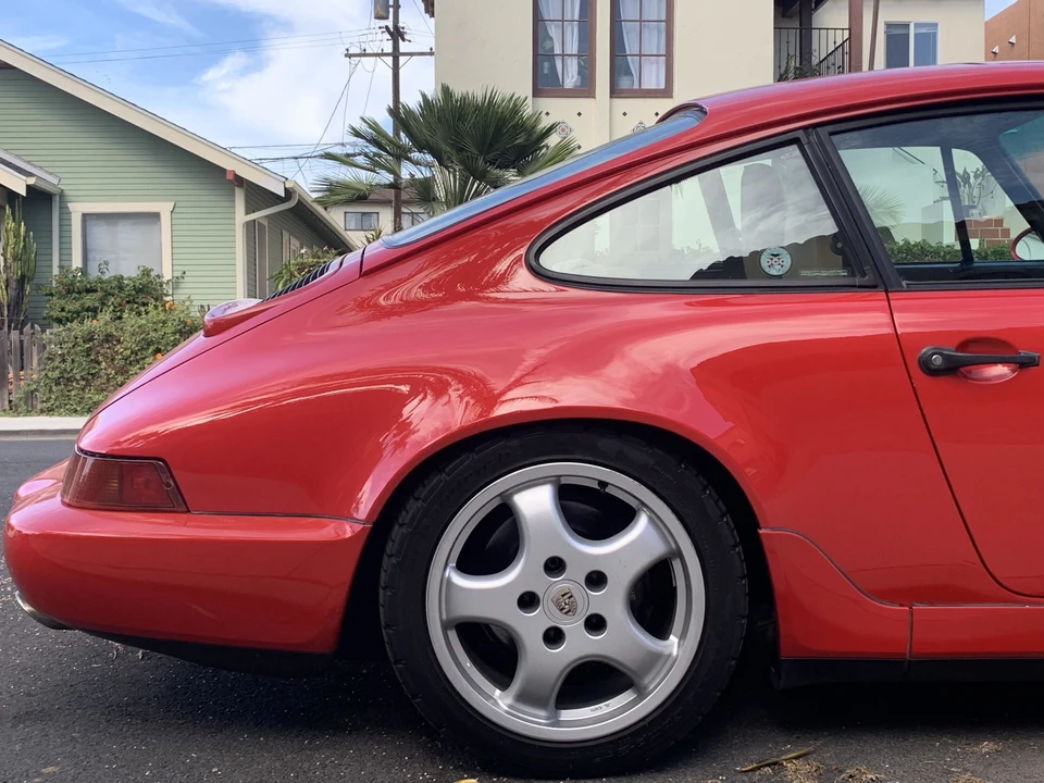 1992 Porsche 964 Carrera 4 - Image 16 of 31