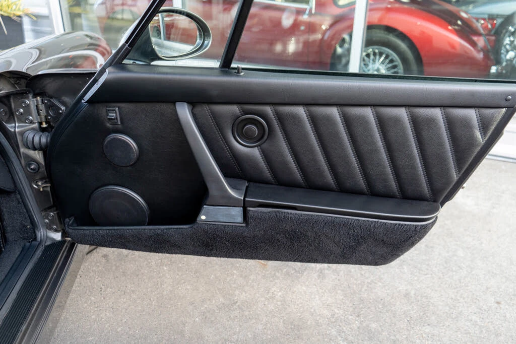 1992 Porsche 964 Carrera - Image 26 of 31