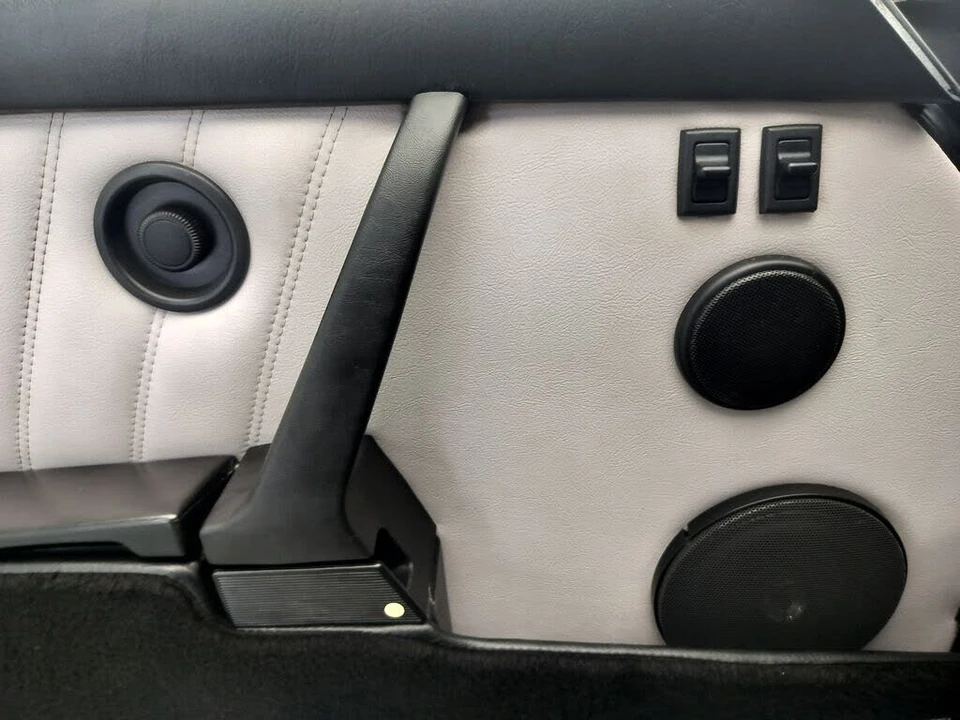 1992 Porsche 964 Carrera - Image 9 of 31