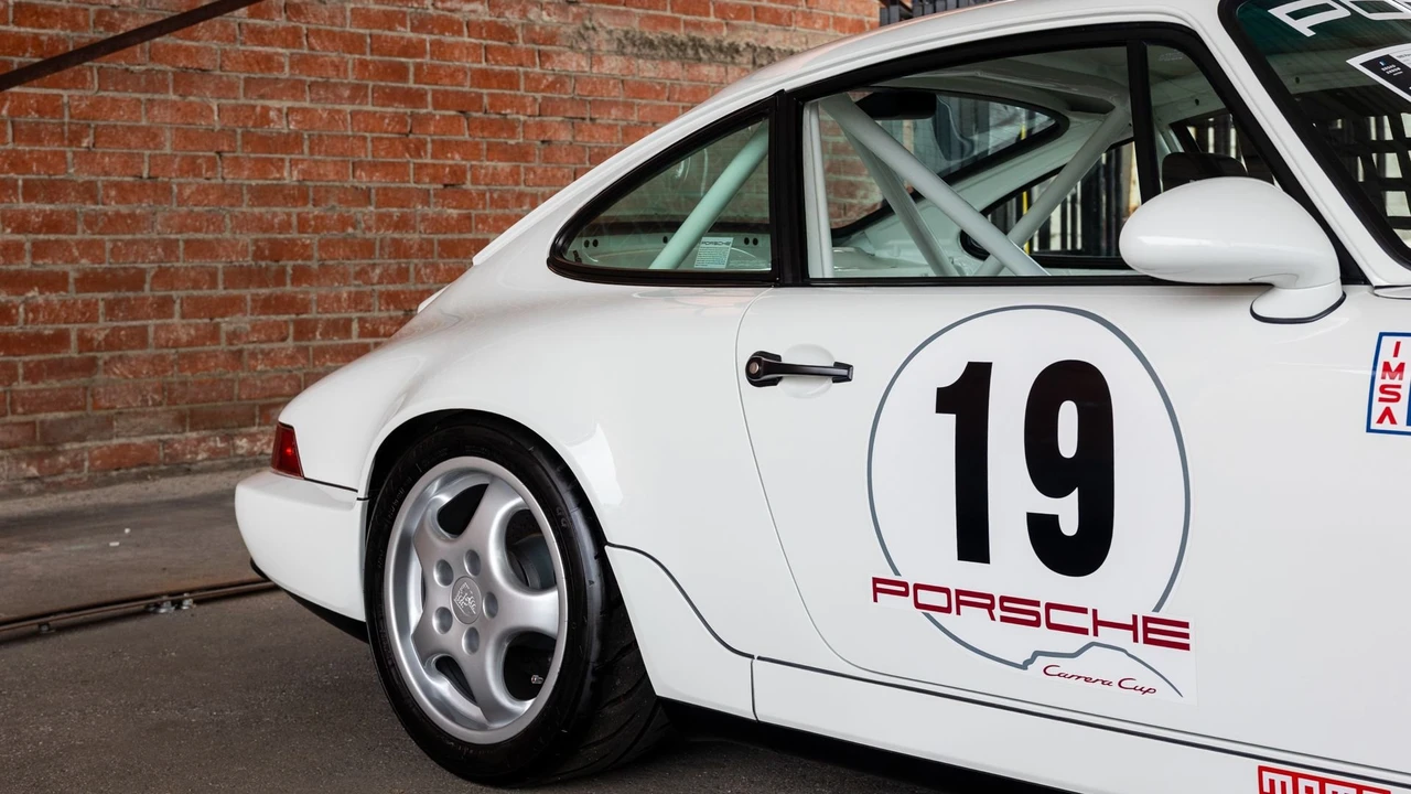 1992 Porsche 964 Carrera RS - Image 19 of 31