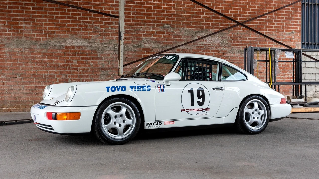 1992 Porsche 964 Carrera RS - Image 16 of 31