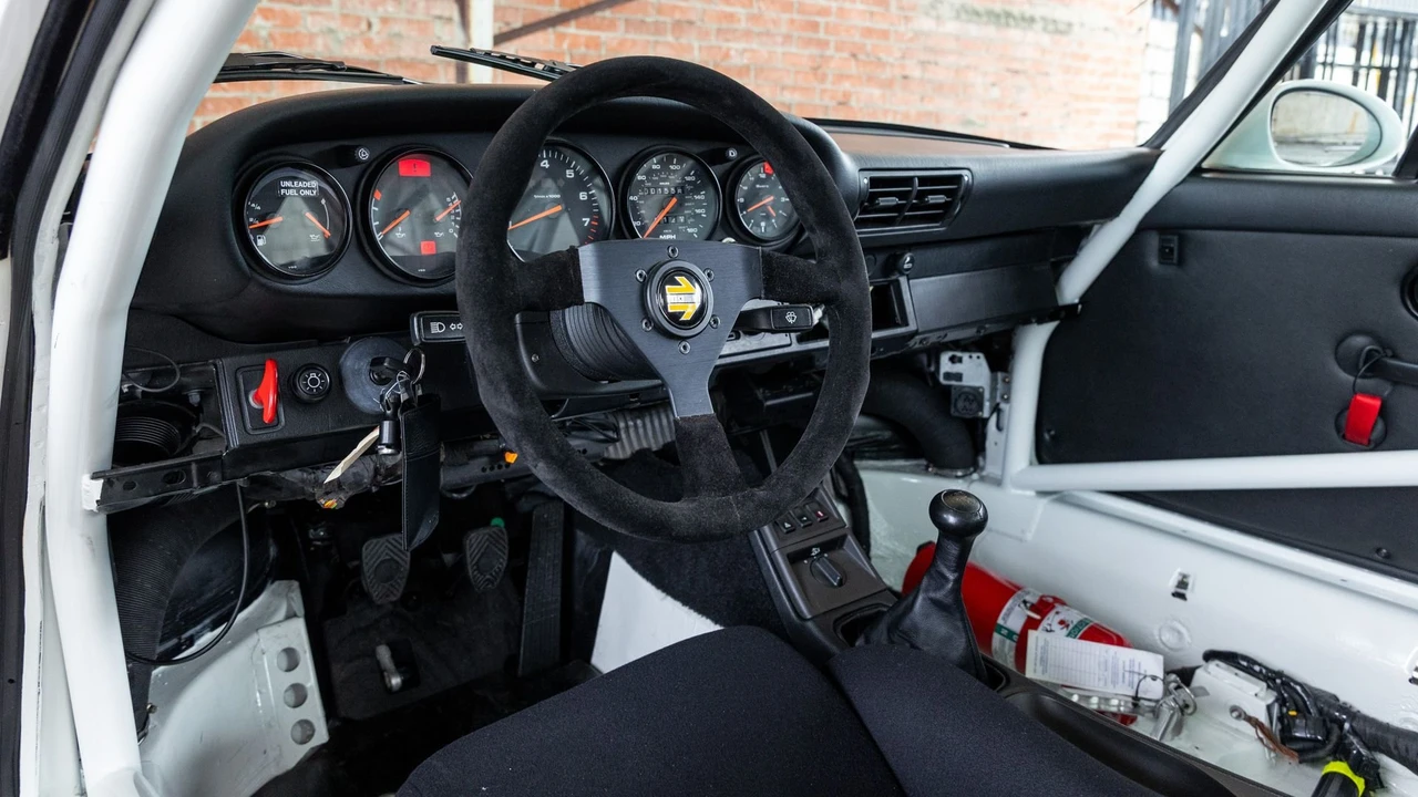 1992 Porsche 964 Carrera RS - Image 4 of 31