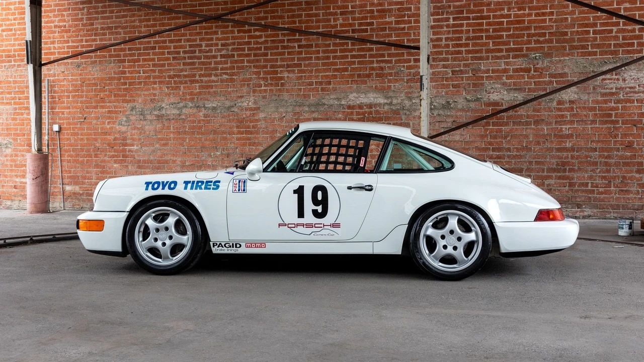 1992 Porsche 964 Carrera RS - Image 17 of 31
