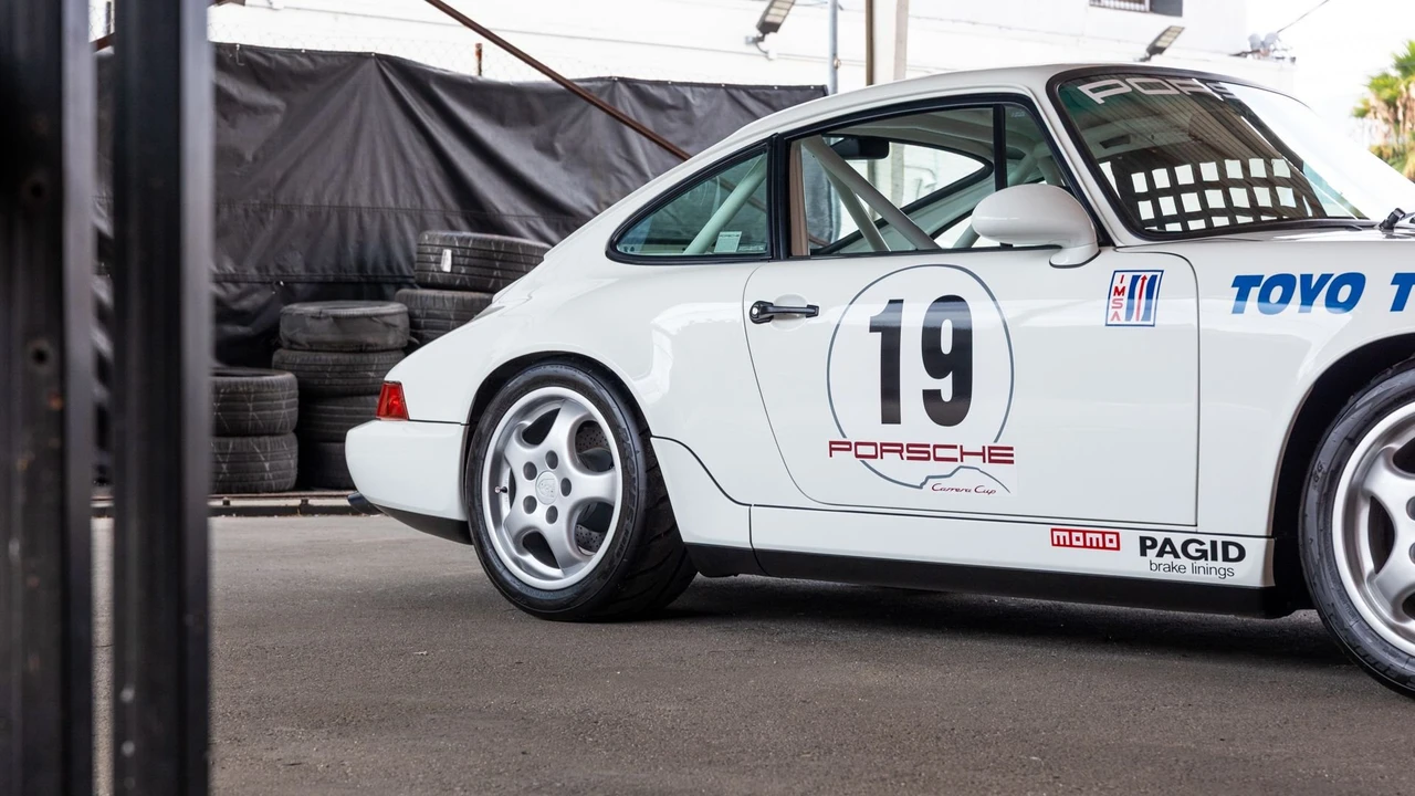 1992 Porsche 964 Carrera RS - Image 24 of 31
