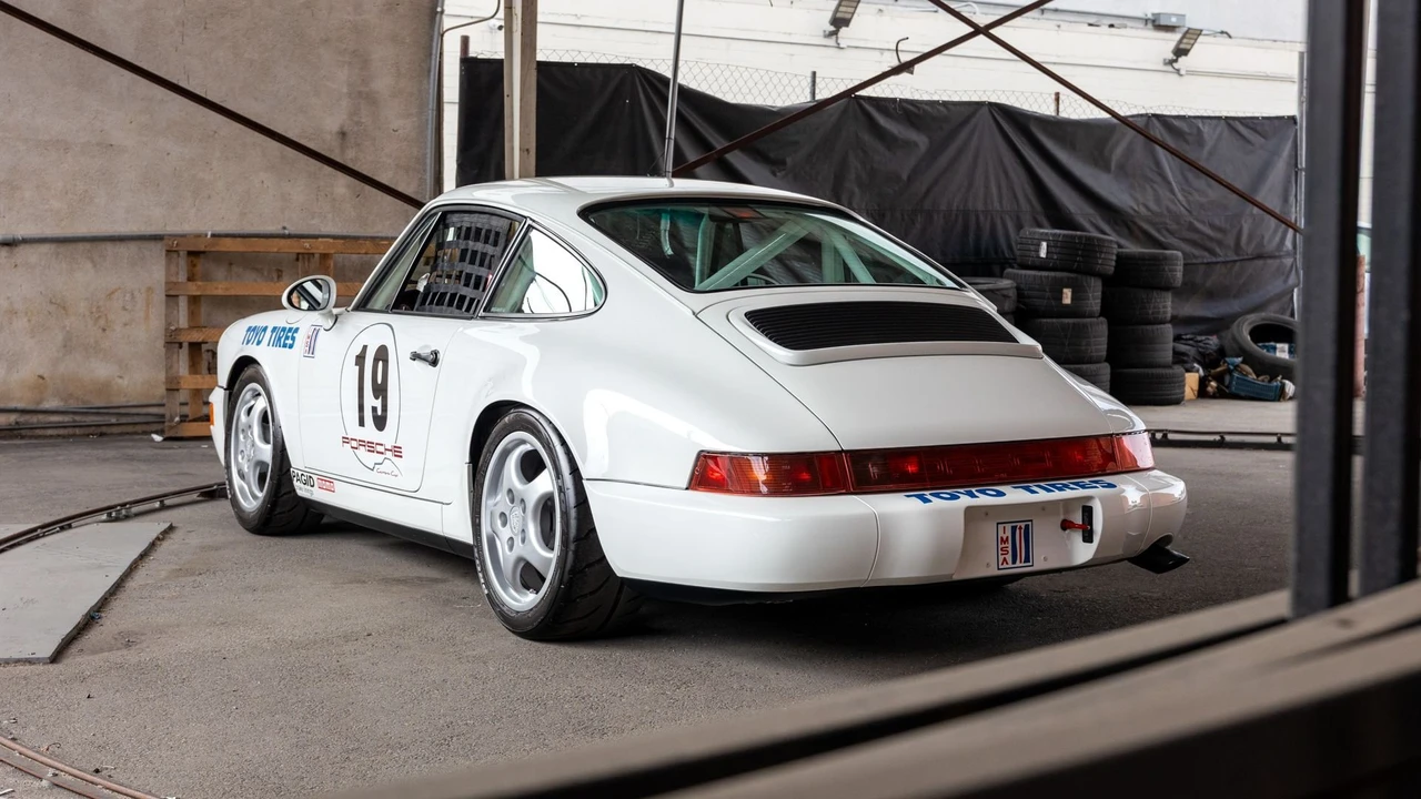 1992 Porsche 964 Carrera RS - Image 11 of 31