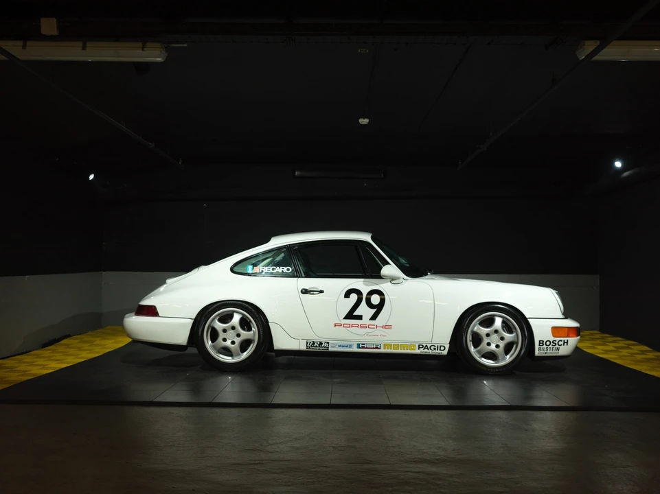 1992 Porsche 964 Carrera RS - Image 12 of 31