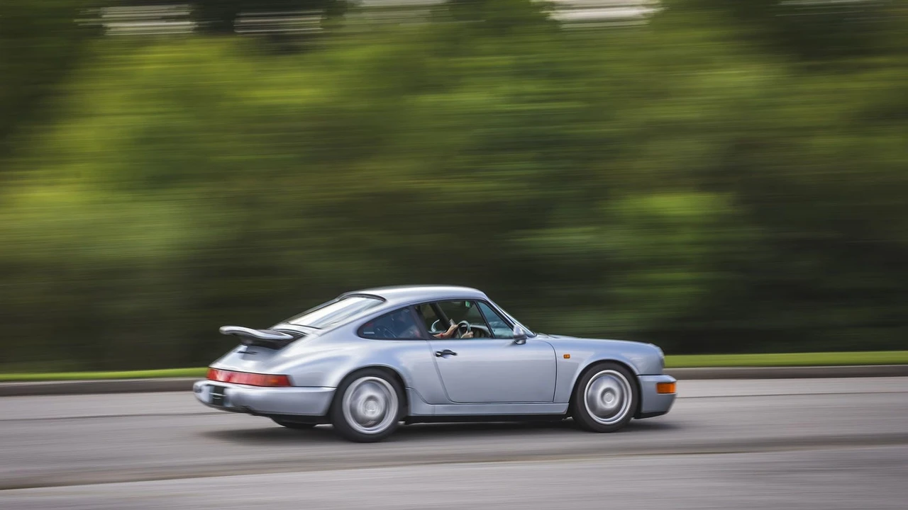 1992 Porsche 964 Carrera RS - Image 12 of 31