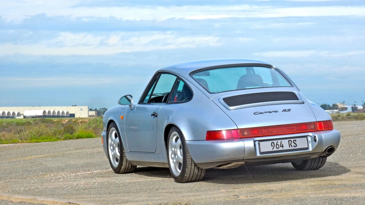 1992 Porsche 964 Carrera RS - Image 25 of 31