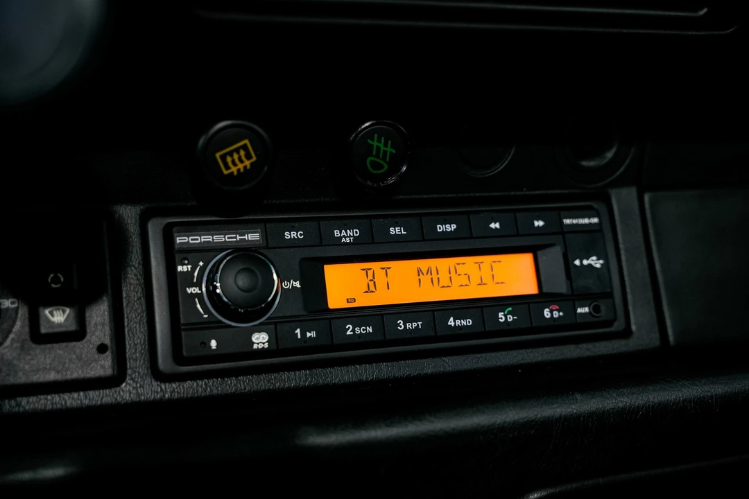 1992 Porsche 964 Carrera - Image 15 of 21