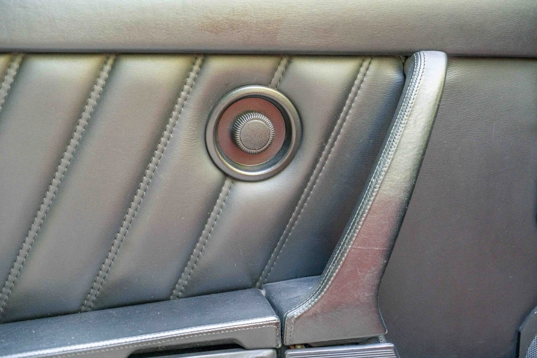 1993 Porsche 964 Turbo - Image 20 of 30