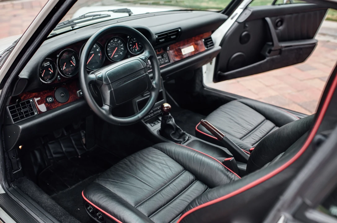 1992 Porsche 964 Turbo - Image 28 of 31