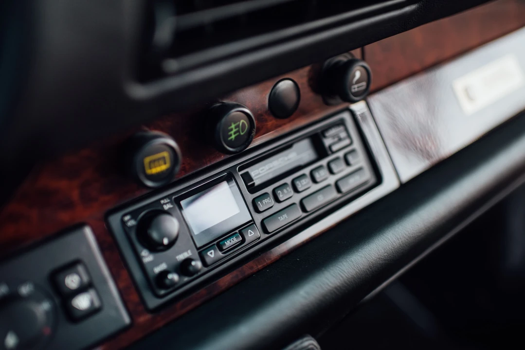 1992 Porsche 964 Turbo - Image 25 of 31