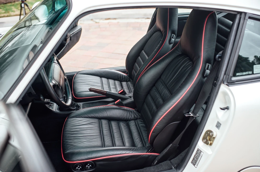 1992 Porsche 964 Turbo - Image 24 of 31