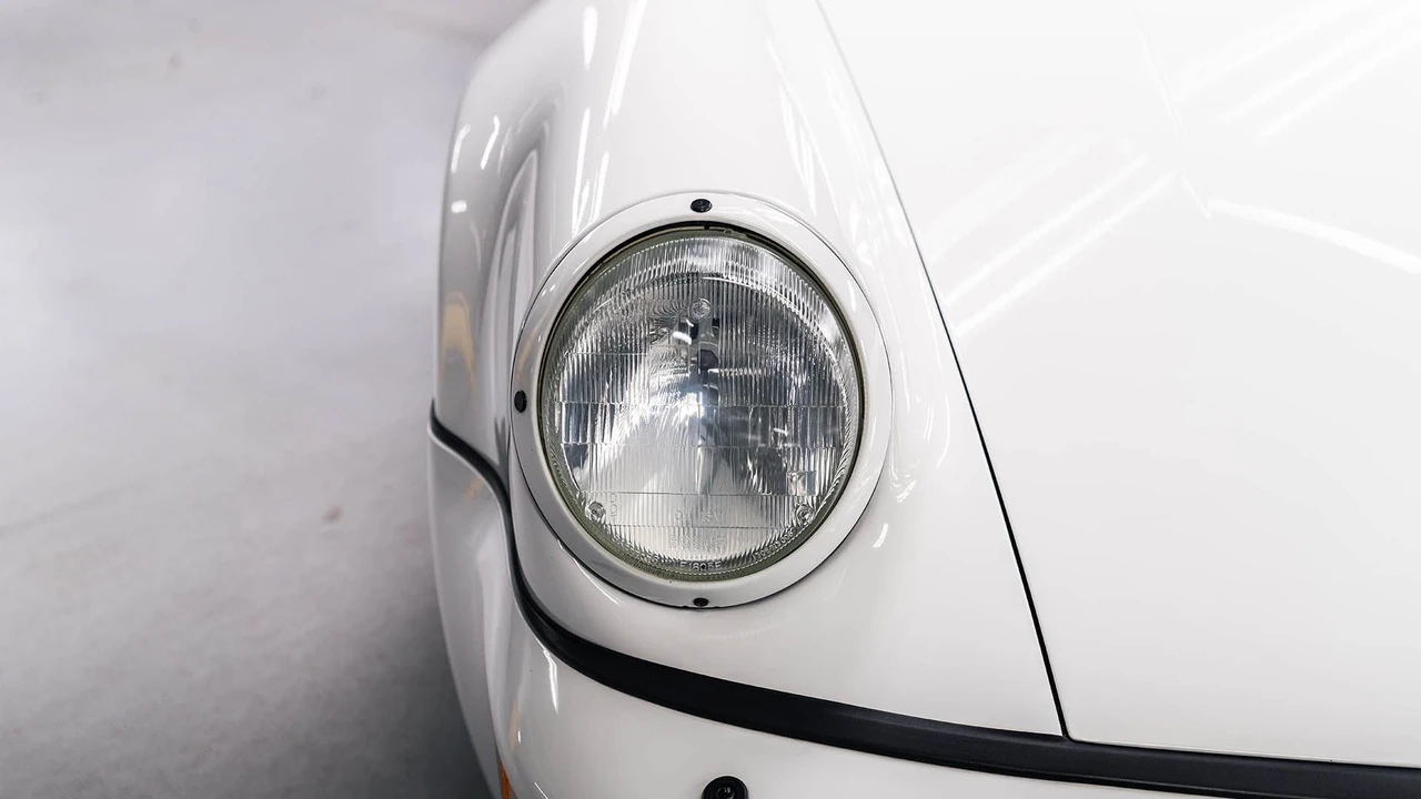 1992 Porsche 964 Turbo - Image 22 of 31