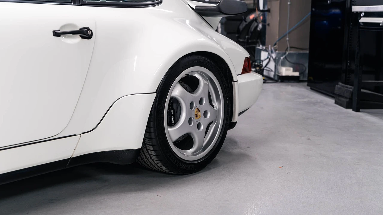1992 Porsche 964 Turbo - Image 15 of 31