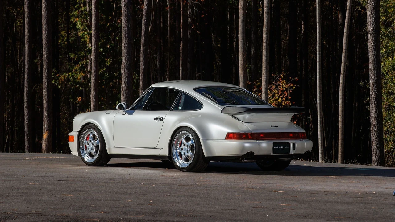 1992 Porsche 964 Turbo - Image 16 of 31