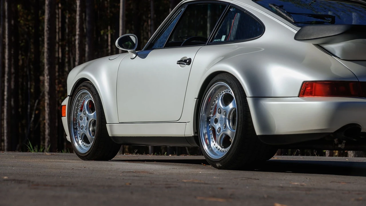 1992 Porsche 964 Turbo - Image 21 of 31