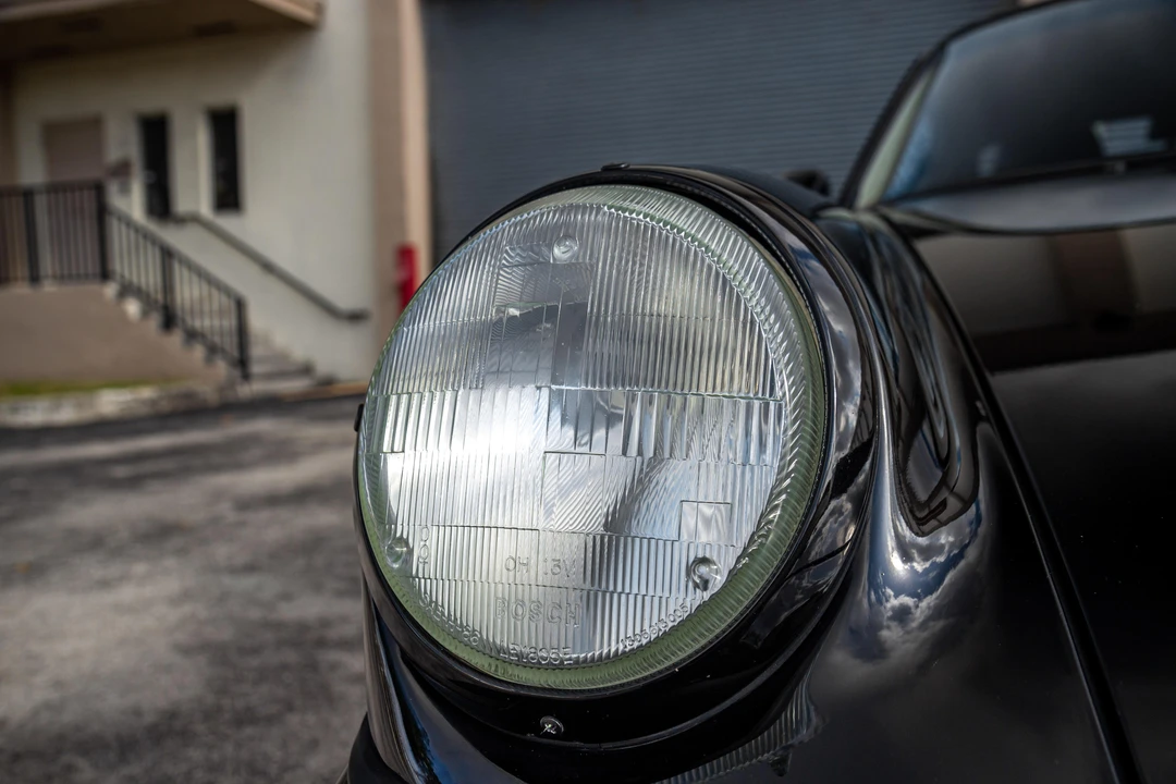 1992 Porsche 964 Turbo - Image 11 of 31