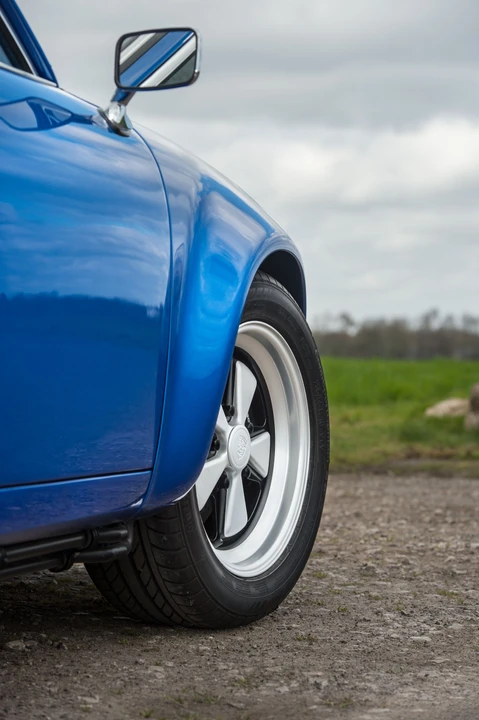 1992 Porsche 964 Carrera - Image 24 of 31