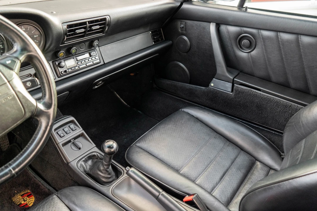 1992 Porsche 911 - Image 16 of 31