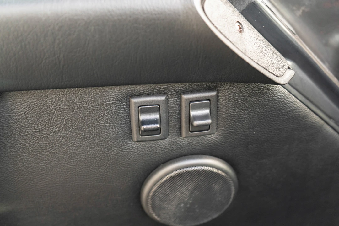 1992 Porsche 911 - Image 15 of 31