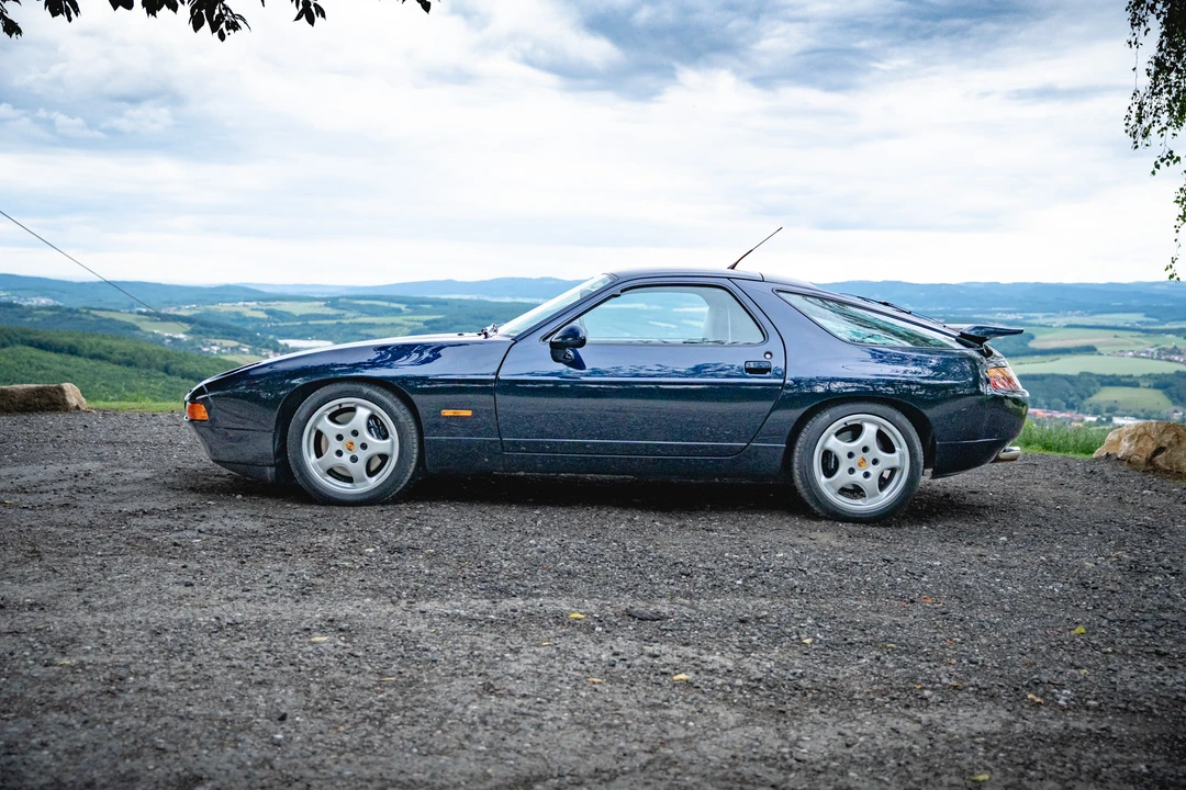 1992 Porsche 928 GTS - Image 7 of 31