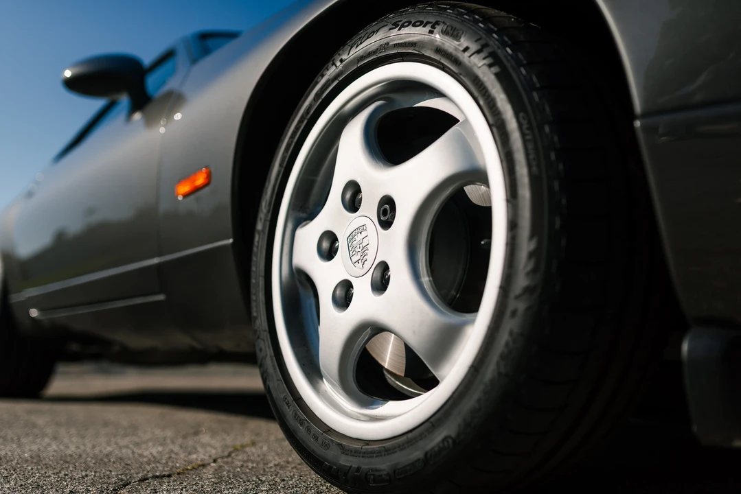 1992 Porsche 928 GTS - Image 22 of 31
