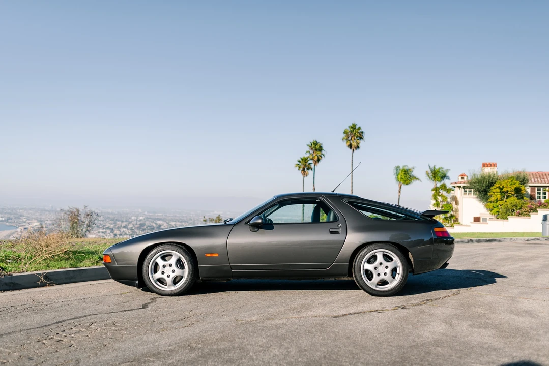1992 Porsche 928 GTS - Image 6 of 31