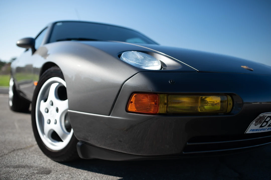1992 Porsche 928 GTS - Image 11 of 31