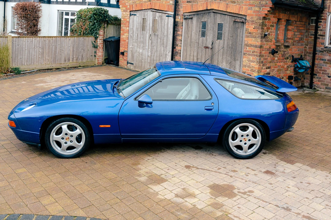 1992 Porsche 928 GTS - Image 12 of 31