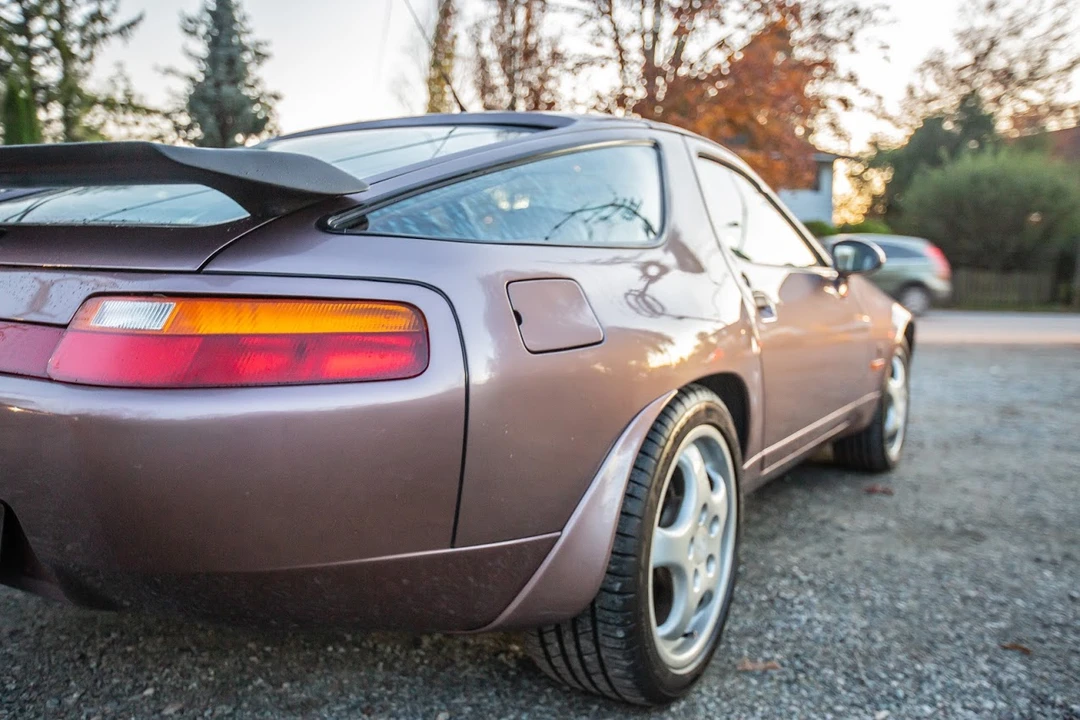 1992 Porsche 928 GTS - Image 17 of 31