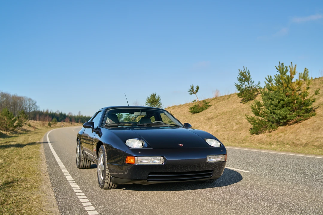 1992 Porsche 928 GTS - Image 13 of 31