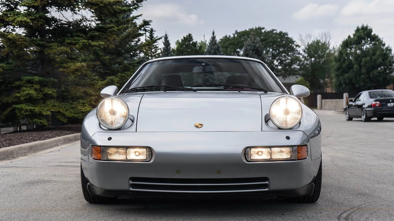 1992 Porsche 928 GTS - Image 8 of 31