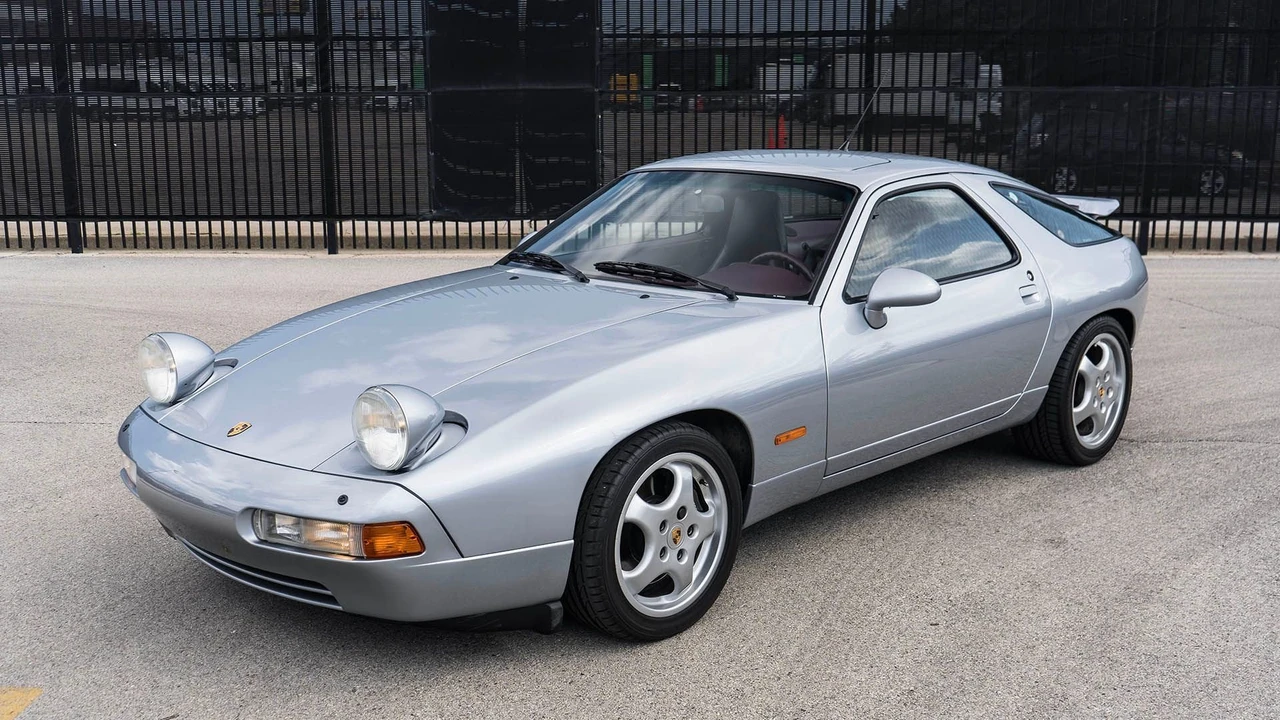 1992 Porsche 928 GTS - Image 14 of 31