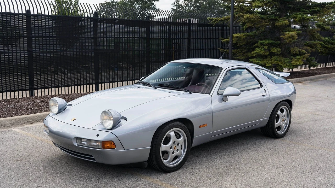 1992 Porsche 928 GTS - Image 18 of 31