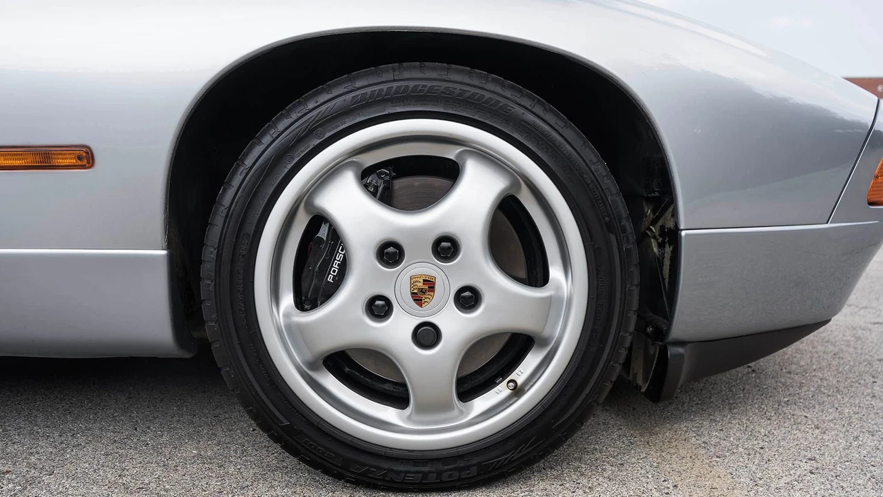 1992 Porsche 928 GTS - Image 26 of 31