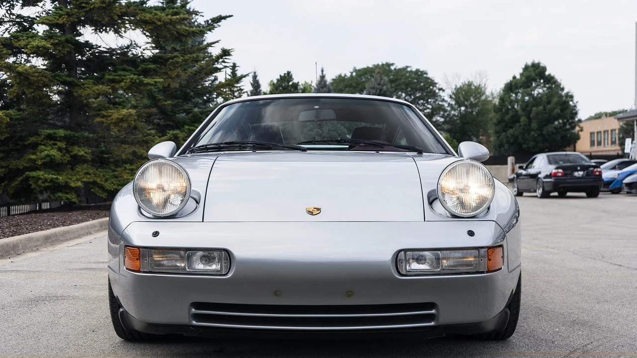 1992 Porsche 928 GTS - Image 12 of 31